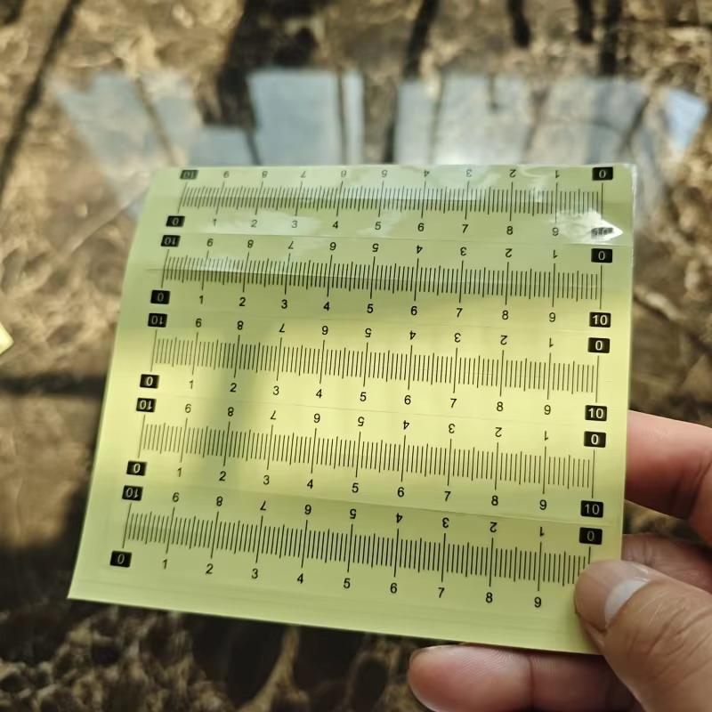 مجموعة مساطر ذاتية اللصق مكونة - مراجعة Sewing Gauge Ruler وسعره